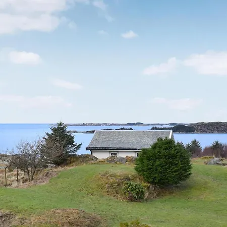 Holiday home 4 Bedroom In