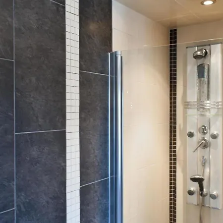 4 Bedroom In Сasa de vacaciones Bekkjarvik