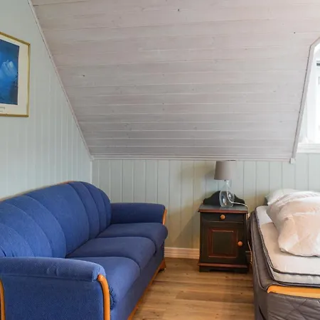4 Bedroom In Dom wakacyjny *